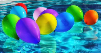 Aprenda a organizar uma festa de sucesso bexiga de festa na piscina